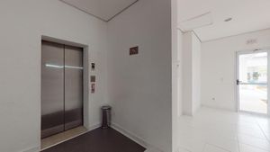 Image 34 - 868996